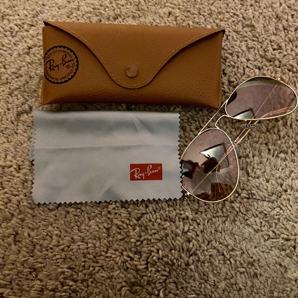 SOLD Ray ban aviators - Picture 3 of 4